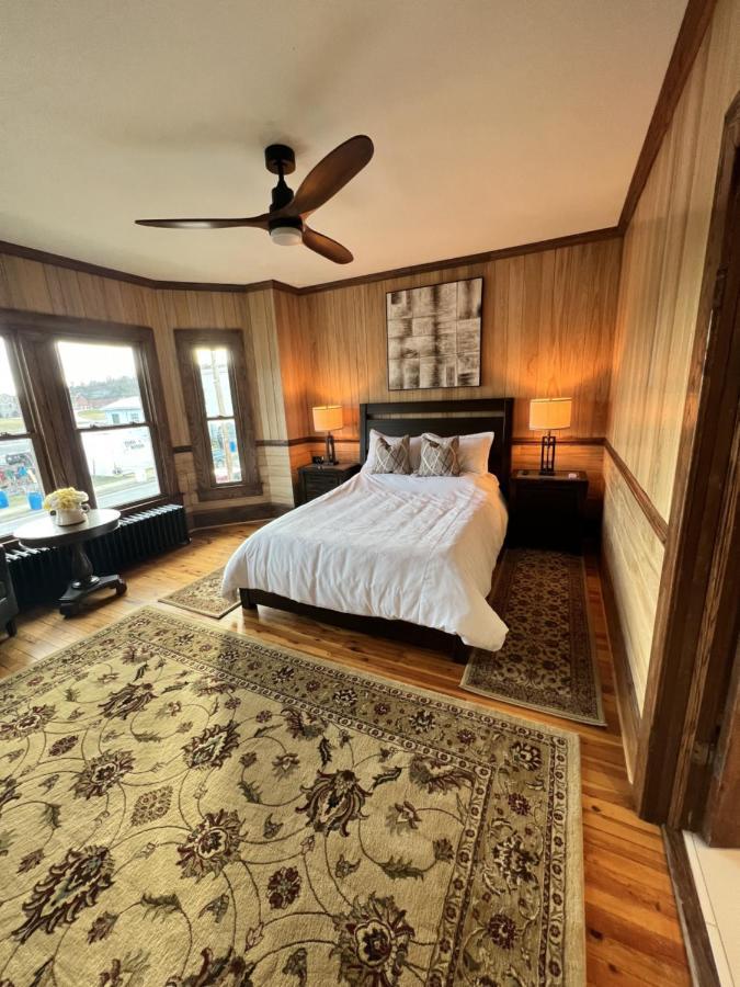 Monterey Inn Luaran gambar