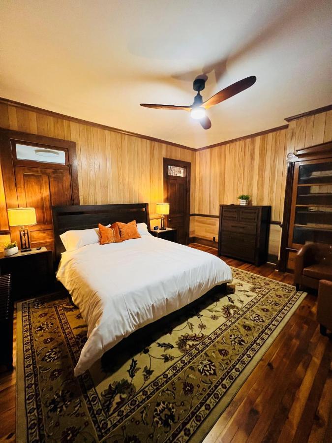 Monterey Inn Luaran gambar