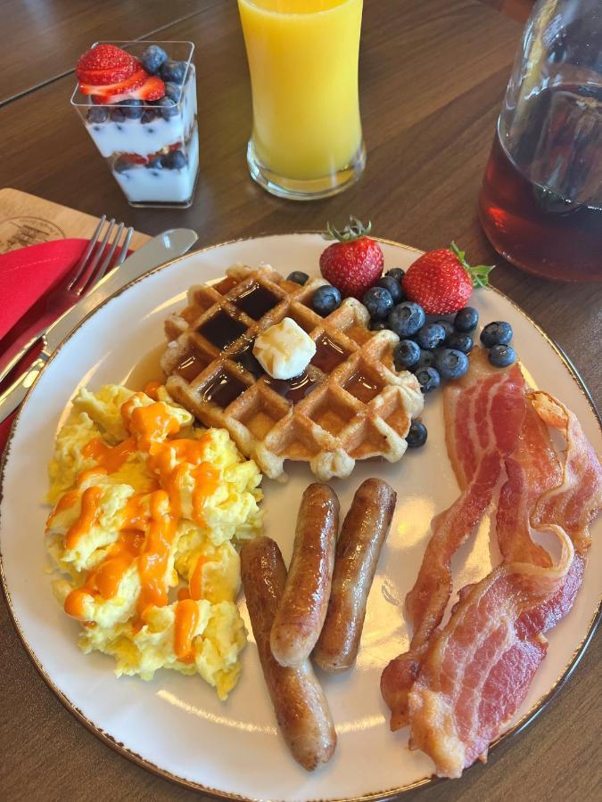 Monterey Inn Luaran gambar